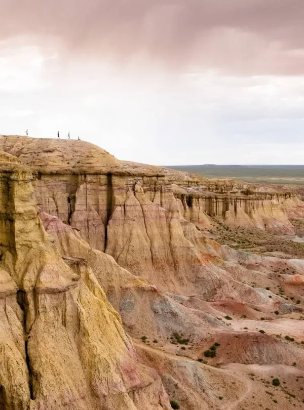 Mongolia: Il Fascino Del Gobi e Della Vita Nomade