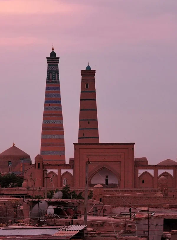 Uzbekistan: Sulle Tracce di Tamerlano Lungo Le Antiche Vie Della Seta